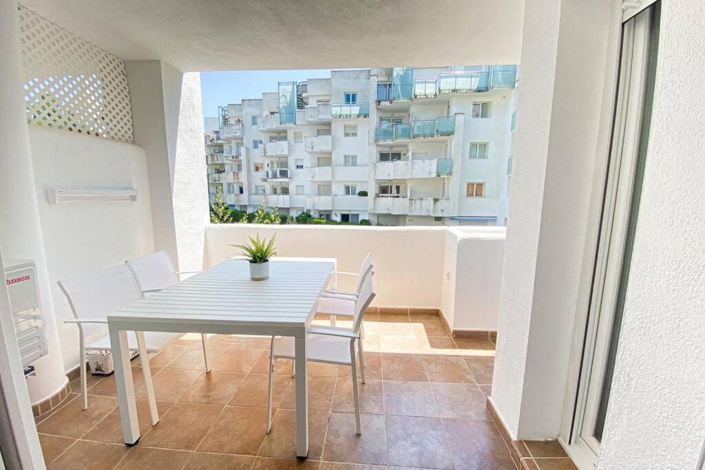 Apartamento Blue Marina - Terraza, piscina y Wifi gratis Rosas Exterior foto